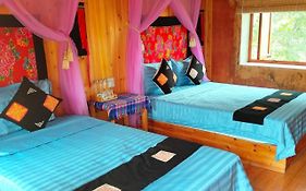 Hong Thu Homestay & Bungalow